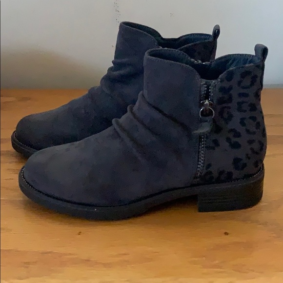 GC Shoes - Lenore Booties Size 3 - Picture 4 of 4